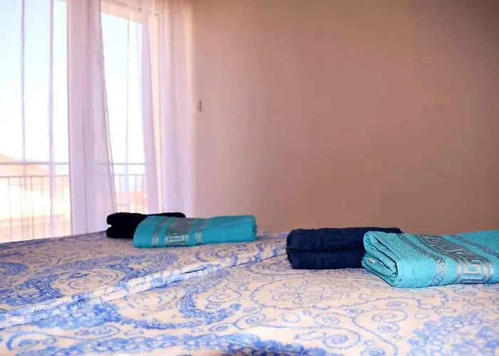 In 53554 Apartment